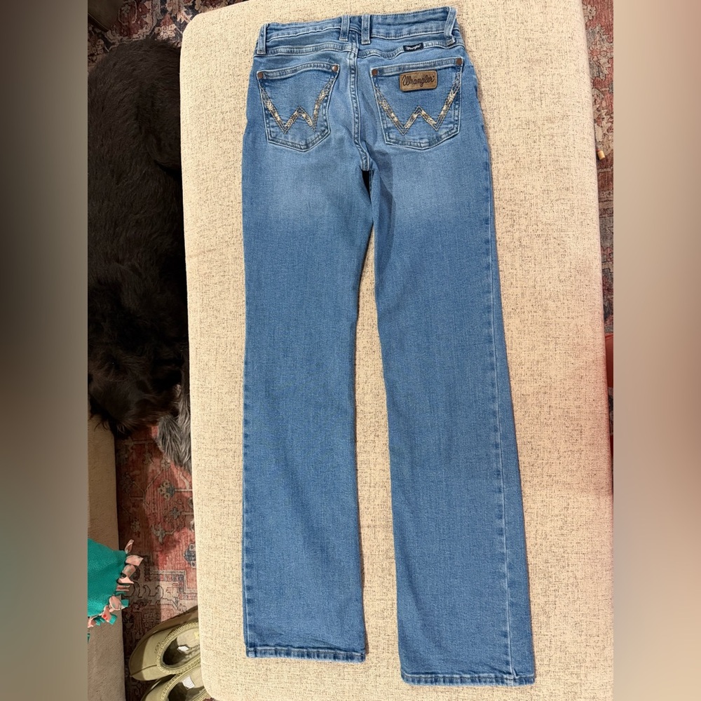 Wrangler Women's Boot Cut Jeans in Classic Blue - Picture 5 of 6